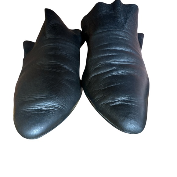 Free People Sienna Ruffle Slip On Black Leather Pointed Toe Mules Shoes 38 EU - Picture 5 of 11